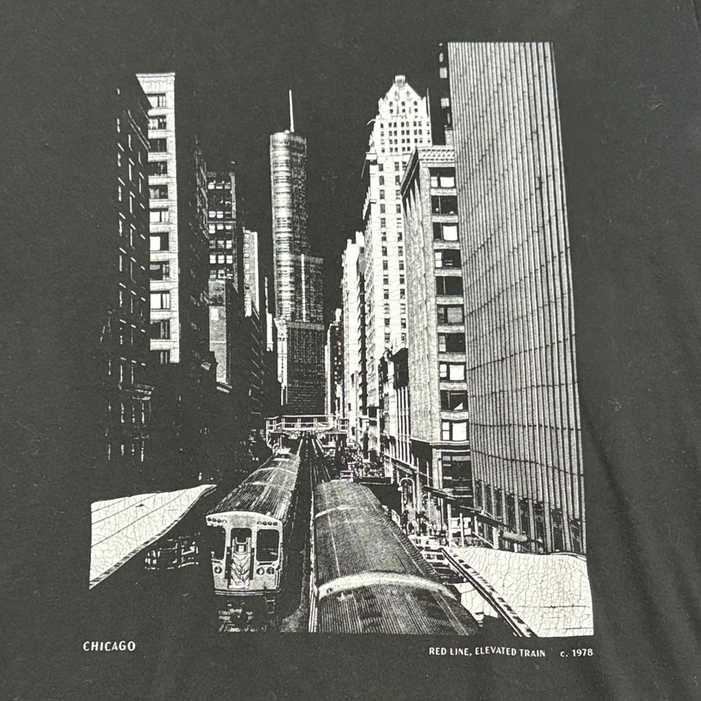 Banana Republic Chicago Scene Tee